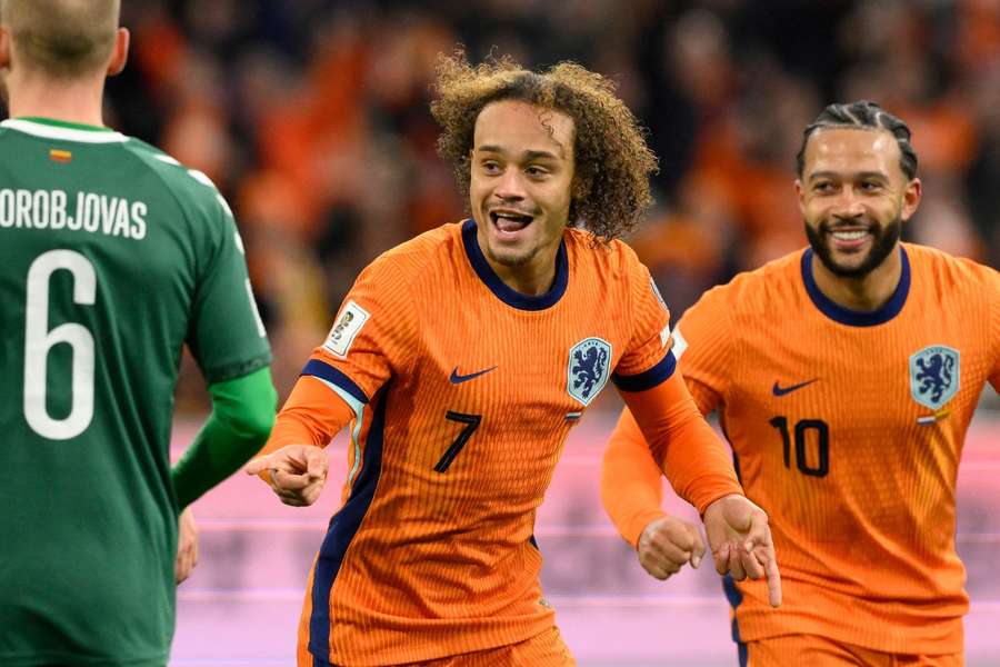 Xavi Simons marcou em Holanda 4x0 Lituânia