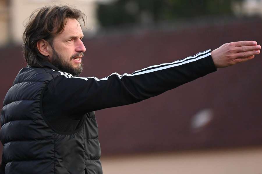 Kdo po Hyském? Náhradu pro Karvinou prý řeší Slavia, ve Slezsku by se mohli měnit i majitelé