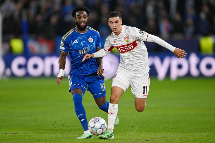 Duelo en el Slovan-Stuttgart Duelo en el Slovan-Stuttgart