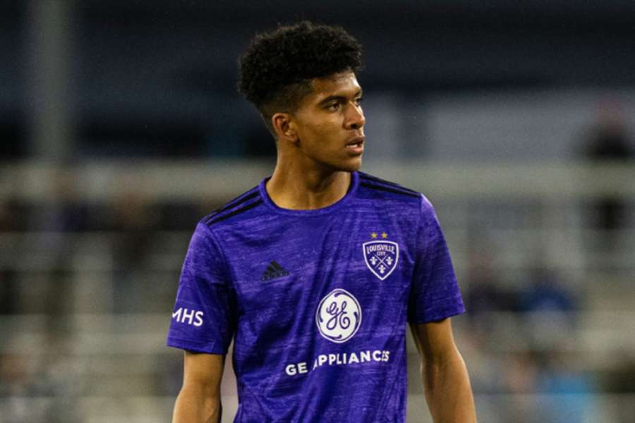 Joshua Wynder atua no Louisville City, dos Estados Unidos