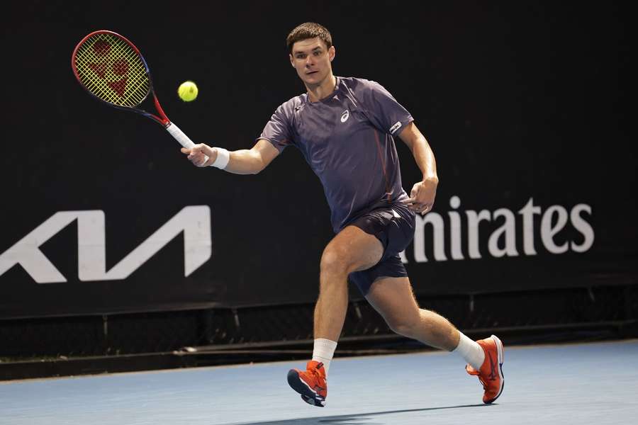 Tenis Flash: Polacy walczą w Pucharze Davisa, trwają ćwierćfinały turniejów WTA i ATP Tenis Flash: Polacy walczą w Pucharze Davisa, trwają ćwierćfinały turniejów WTA i ATP