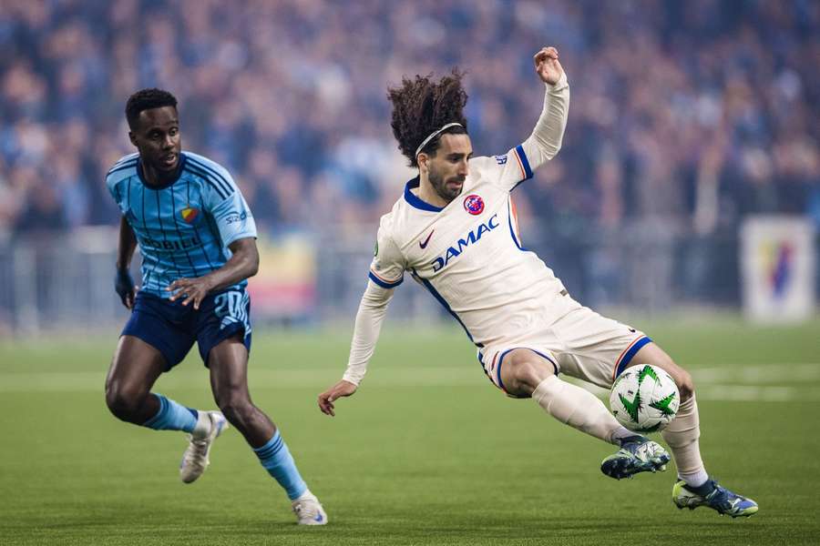 Chelsea fullback Cucurella makes clear feelings over Liverpool guard of honour Chelsea fullback Cucurella makes clear feelings over Liverpool guard of honour