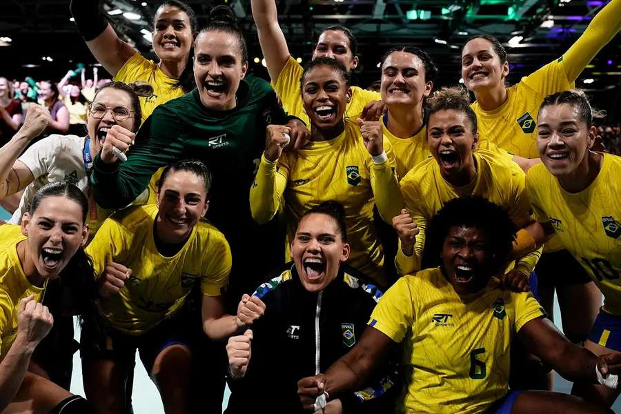 O handebol feminino fecha o dia brasileiro em Paris