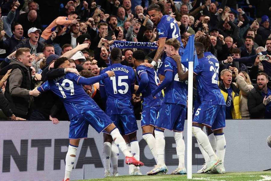Chelsea vyhrala londýnske derby proti Tottenhamu.