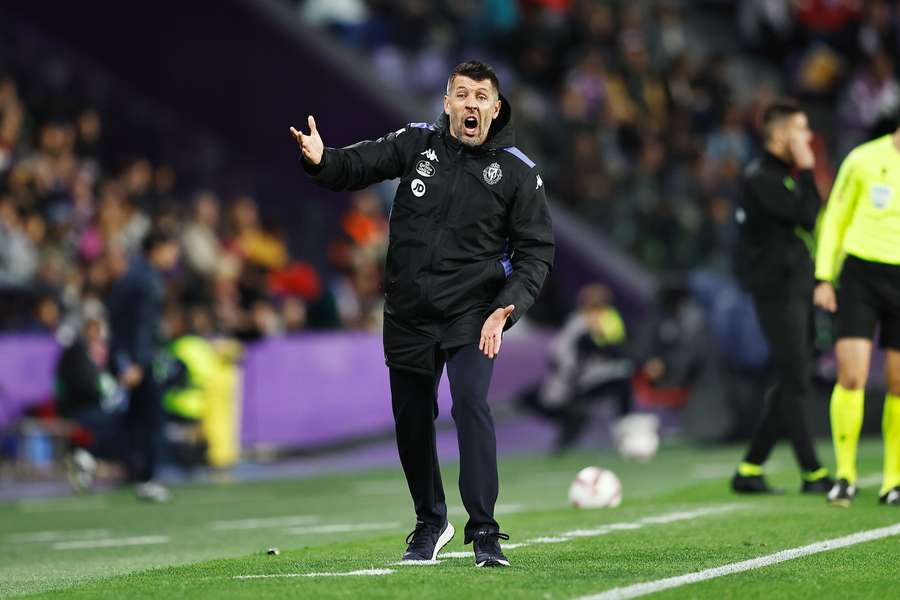 Paulo Pezzolano, treinador do Valladolid