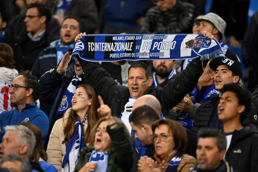 Inter alega que o FC Porto decidiu, unilateralmente, segregar os adeptos italianos
