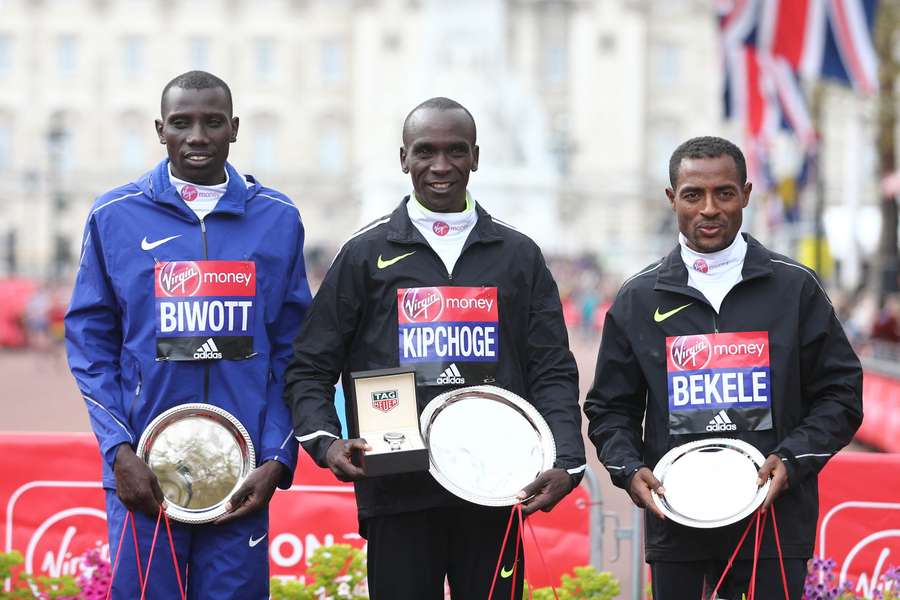 Lors du marathon de Londres 2016, Kipchoge a gagné et Bekele a terminé troisième.