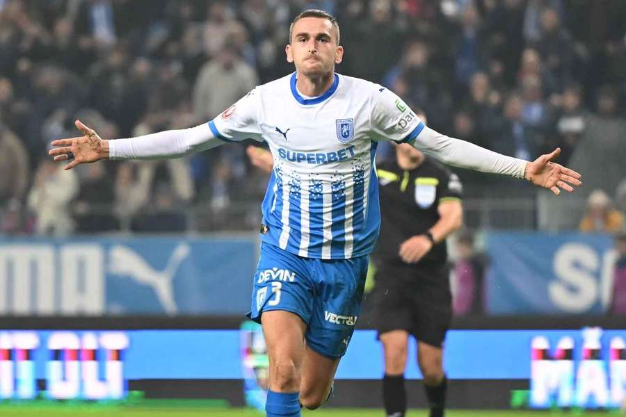 Universitatea Craiova termina fase regular na liderança do campeonato romeno