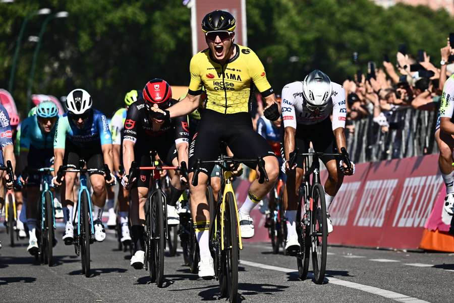 Kooij wygrał dziewiąty etap Giro d'Italia, bez zmian na pozycji lidera wyścigu