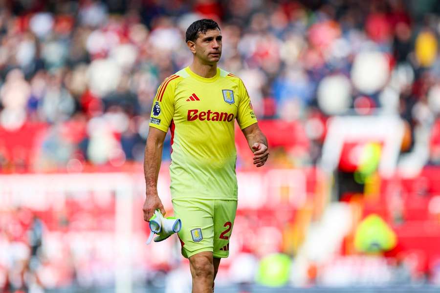 Emi Martinez opens up on Aston Villa future amid Man United interest