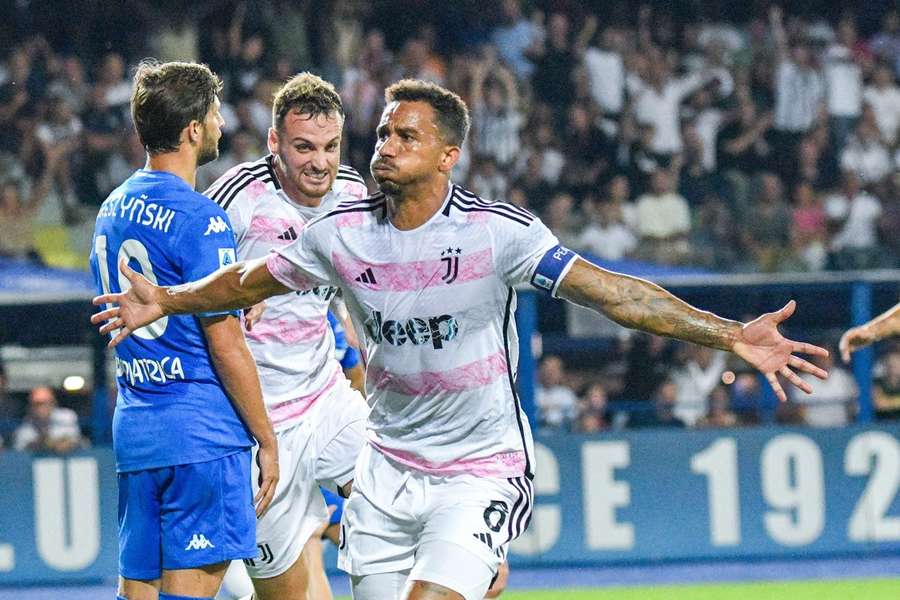 Danilo segna il primo gol bianconero