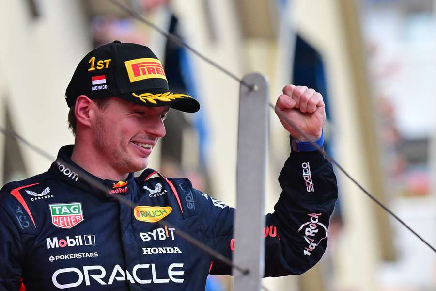 Verstappen kan de vuist ballen