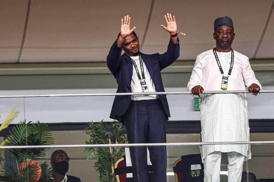 Eto'o, saludando