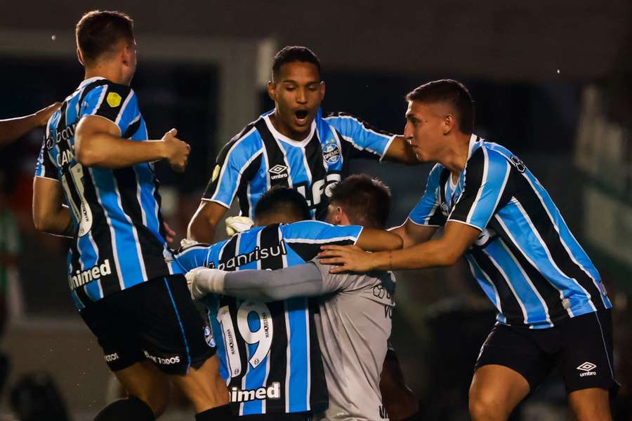 Grémio eliminou o Juventude nos penáltis