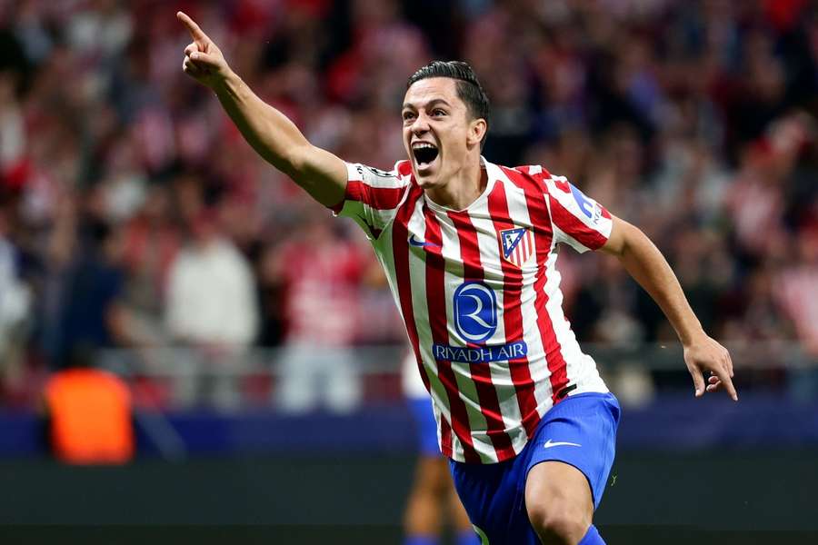 Giacomo Raspadori celebra su gol con el Atleti