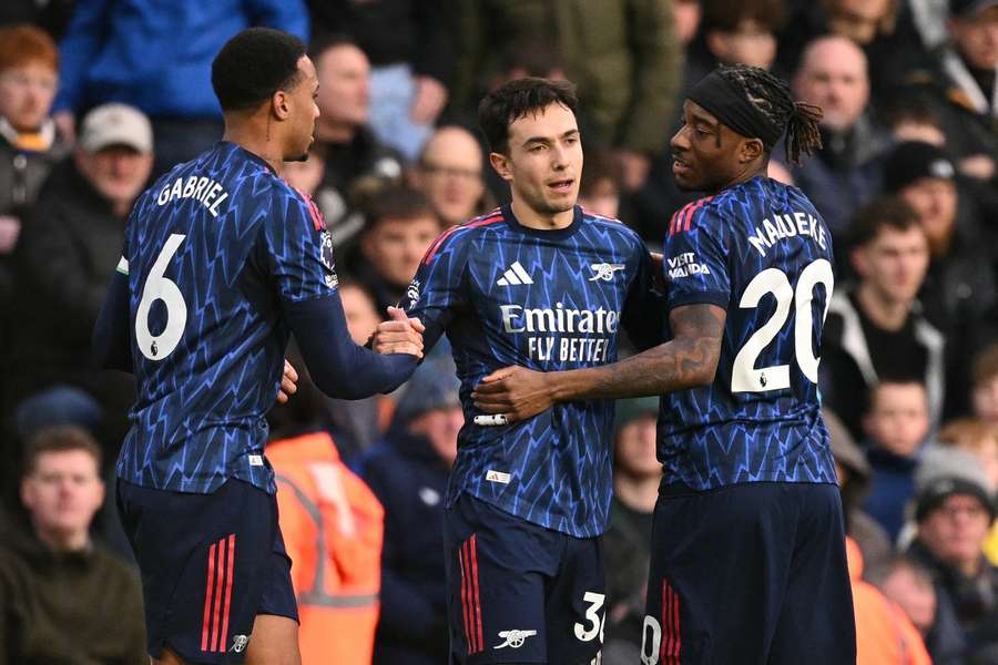 Arsenal wrócił na zwycięską ścieżkę w Premier League rozbijając Leeds Arsenal wrócił na zwycięską ścieżkę w Premier League rozbijając Leeds