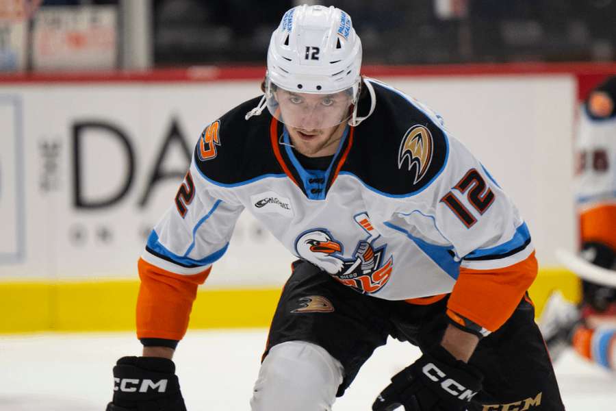 Pavol Regenda v drese San Diego Gulls