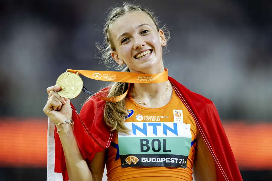 Femke Bol is wereldkampioen op de 400 meter horden