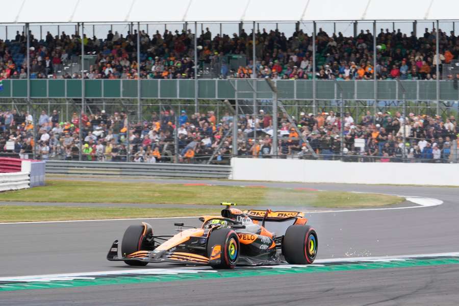 A McLaren quer voltar a vencer em Silverstone