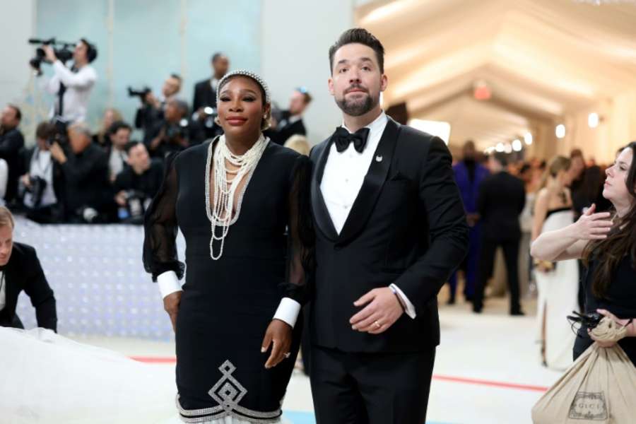 Serena Williams (L) and husband Alexis Ohanian (R) are owners of the first team in Tiger Woods and Rory McIlroy's new virtual golf league 