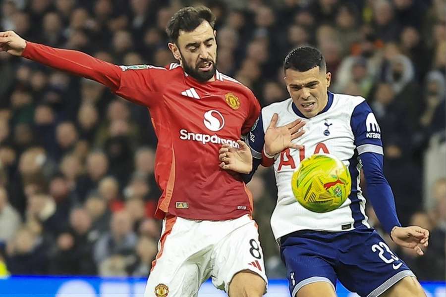 Tottenham eliminou United na Copa da Liga em dezembro Tottenham eliminou United na Copa da Liga em dezembro