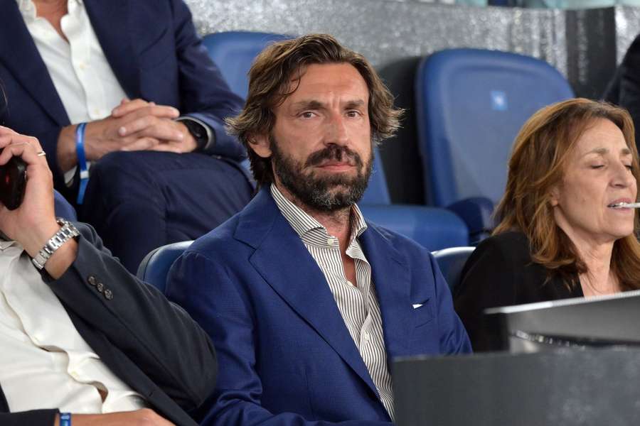 Pirlo verruilt Karagümrük voor Italiaans avontuur