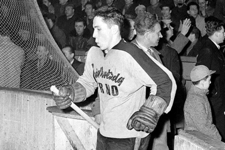 Josef Černý je legendou Komety Brno. Josef Černý je legendou Komety Brno.