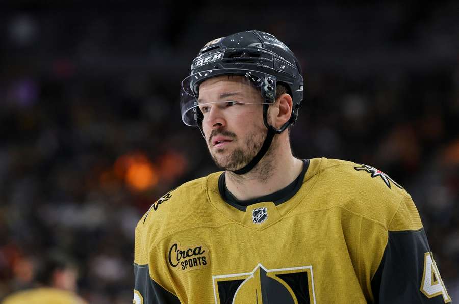 Tomáš Hertl nebude na zápas s Buffalem vzpomínat v dobrém.