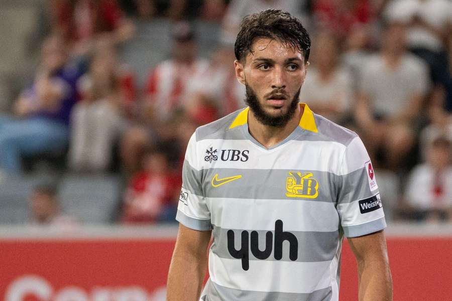 Jaouen Hadjam vai rumar ao Brighton