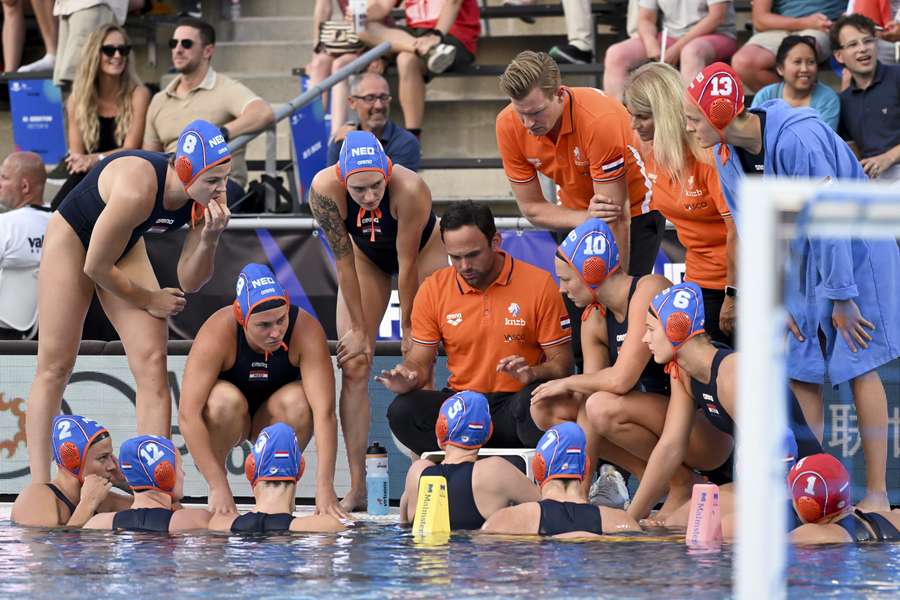 Oranje waterpolosters winnen in Rotterdam ook van Griekenland