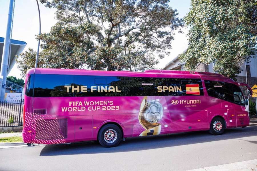 Le nouveau bus de l'Espagne. 