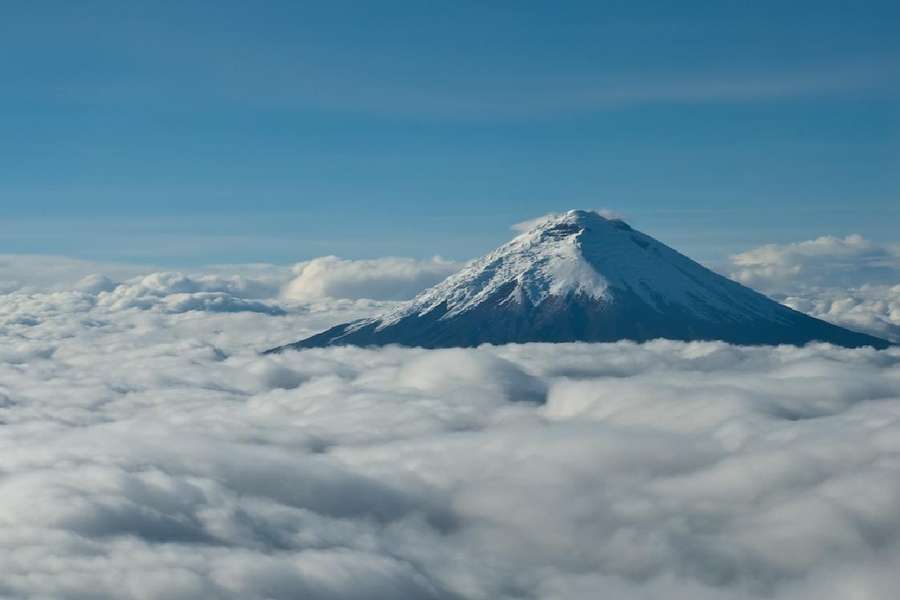 Não há risco de erupção iminente do vulcão Cotopaxi, dizem autoridades equatorianas