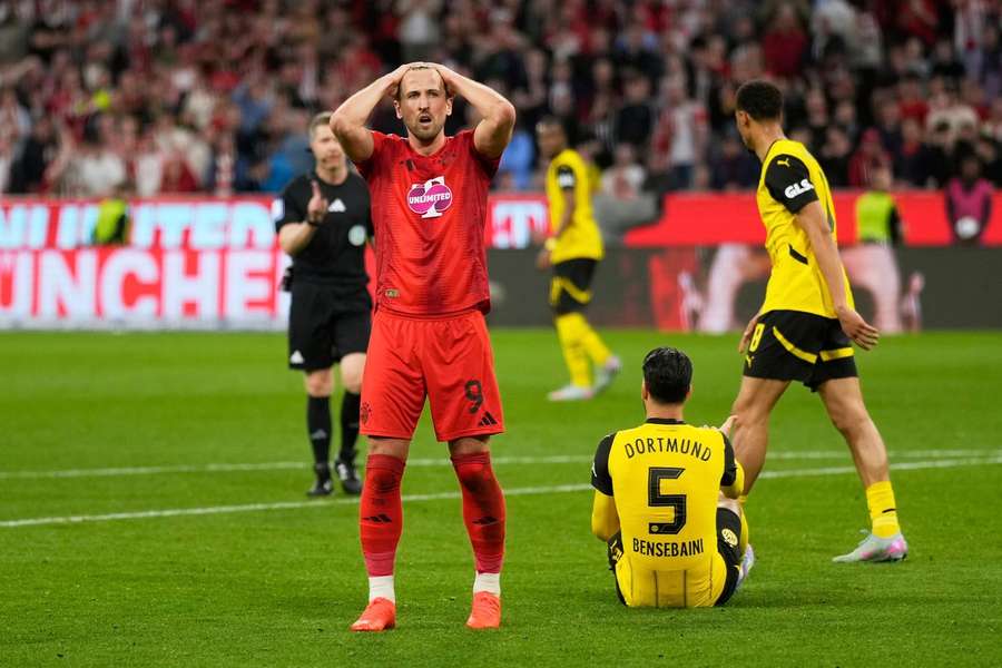 Bayern's Harry Kane reacts after a missed opportunity Bayern's Harry Kane reacts after a missed opportunity