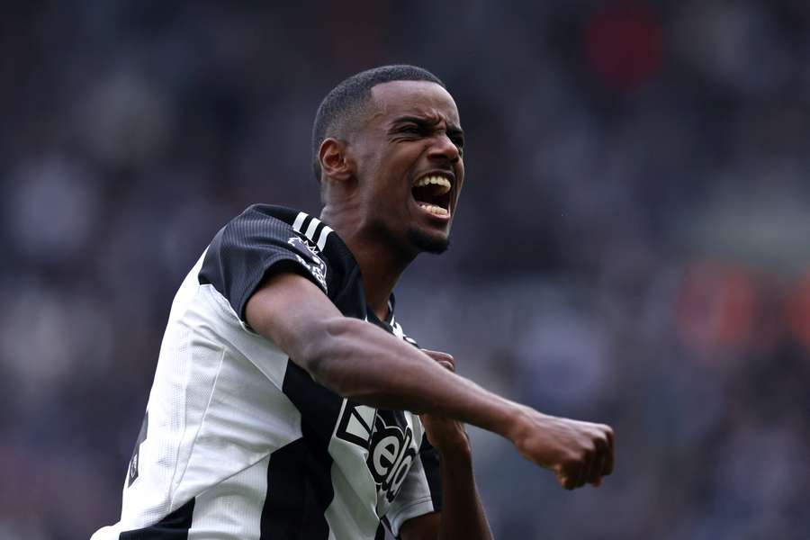 Alexander Isak přetoupil z Newcastlu do Liverpoolu.