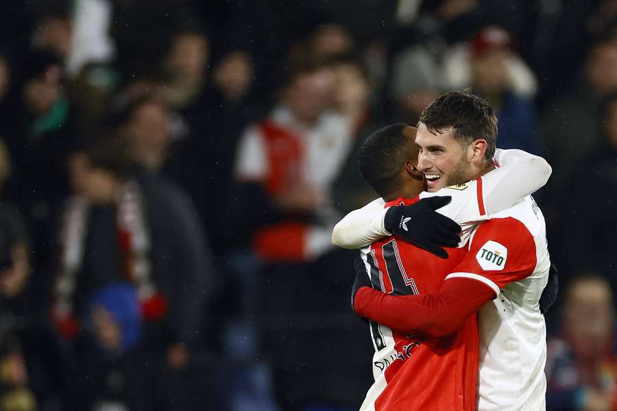 Giménez scoorde vier minuten in blessuretijd de 1-2 voor Feyenoord