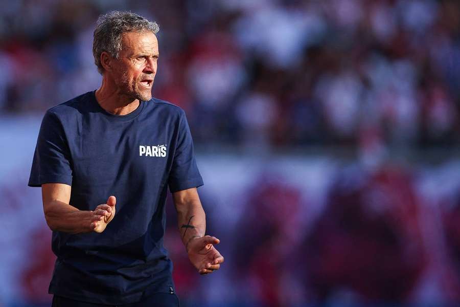 Luis Enrique lidera o projeto parisiense