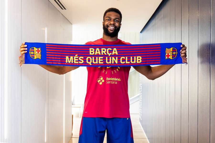 Josh Nebo, nuevo jugador del Barcelona Josh Nebo, nuevo jugador del Barcelona