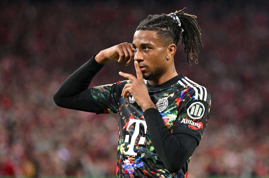 Olise, autor de un triplete ante el Unión Berlín