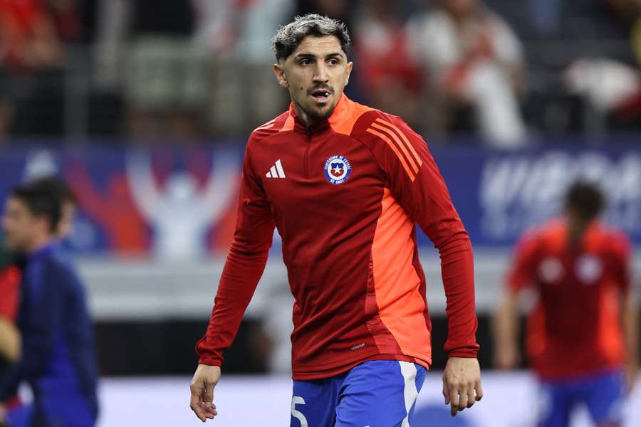 Diego Valdés deberá esperar para volver a vestir la Roja de Chile