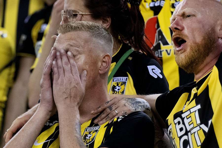 Vitesse-supporters na de laatste wedstrijd tegen Ajax in de Eredivisie