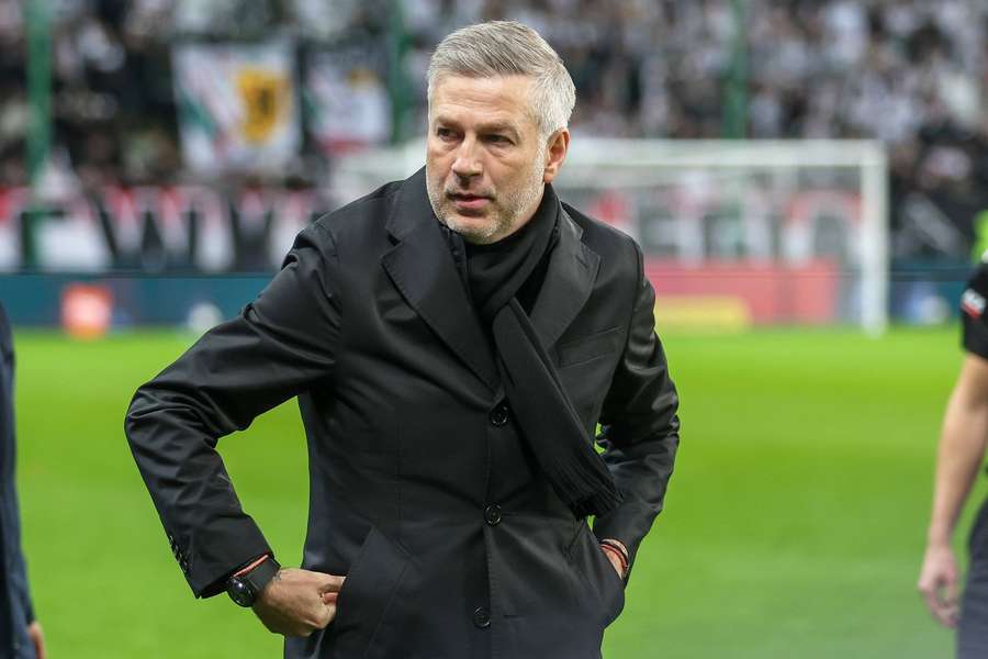 Edi Iordănescu, ofertat să preia FCSB: "Nu îți dau niciun ban" Edi Iordănescu, ofertat să preia FCSB: "Nu îți dau niciun ban"