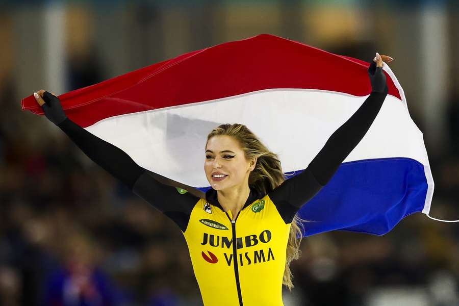 Leerdam mag een ereronde schaatsen met de Nederlandse driekleur