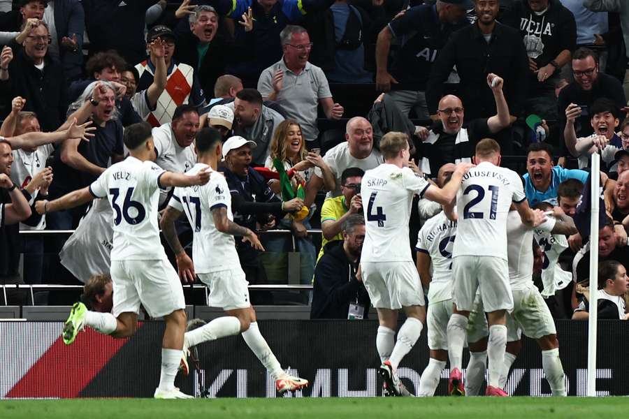 Gol da vitória do Tottenham veio nos acréscimos