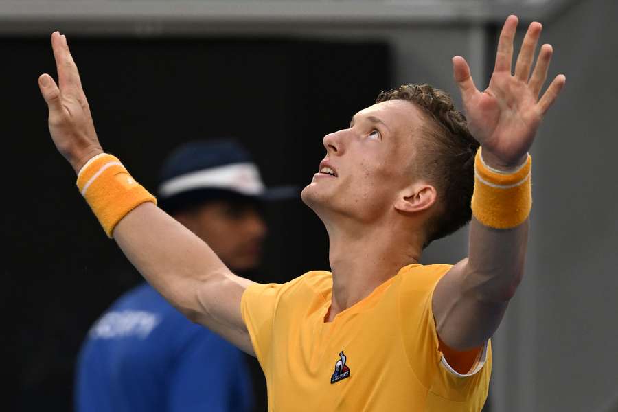 Jiri Lehecka jubler efter sejren over Felix Auger-Aliassime. Jiri Lehecka jubler efter sejren over Felix Auger-Aliassime.