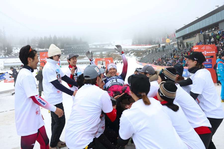 Naito ließ sich von seiner Familie feiern