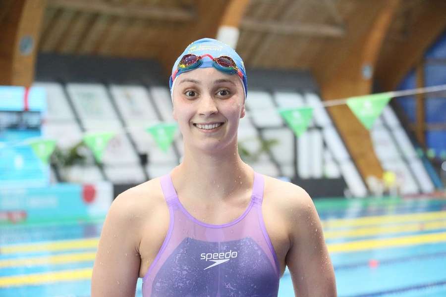 Francisca Martins vai competir nos 200 metros livres depois de acabar no 15.º posto os 400 metros