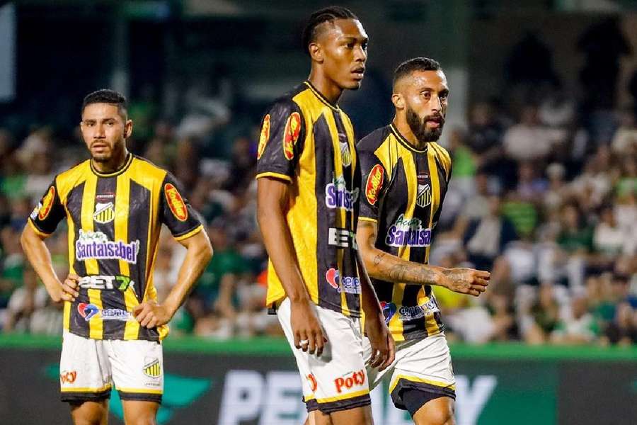 Jogadores do Novorizontino querem manter a liderança da Série B do Brasileirão 