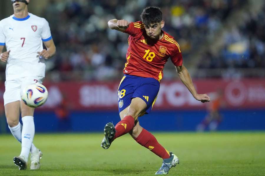 Gerard Martín, liberado por la sub21 para poder jugar con el Barça contra Osasuna