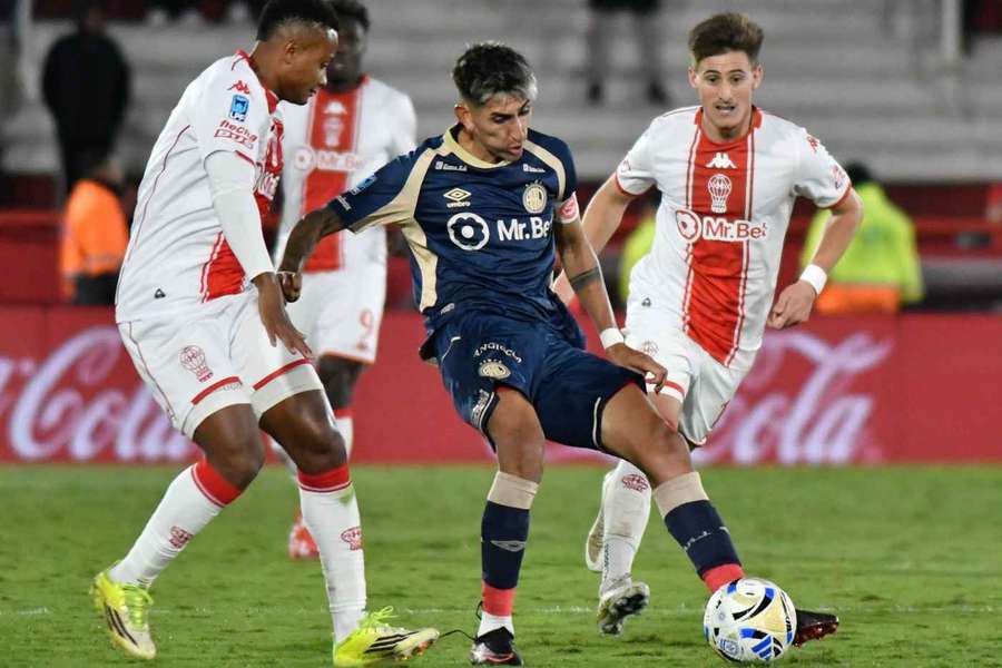 Argentinos celebra y Huracán lamenta