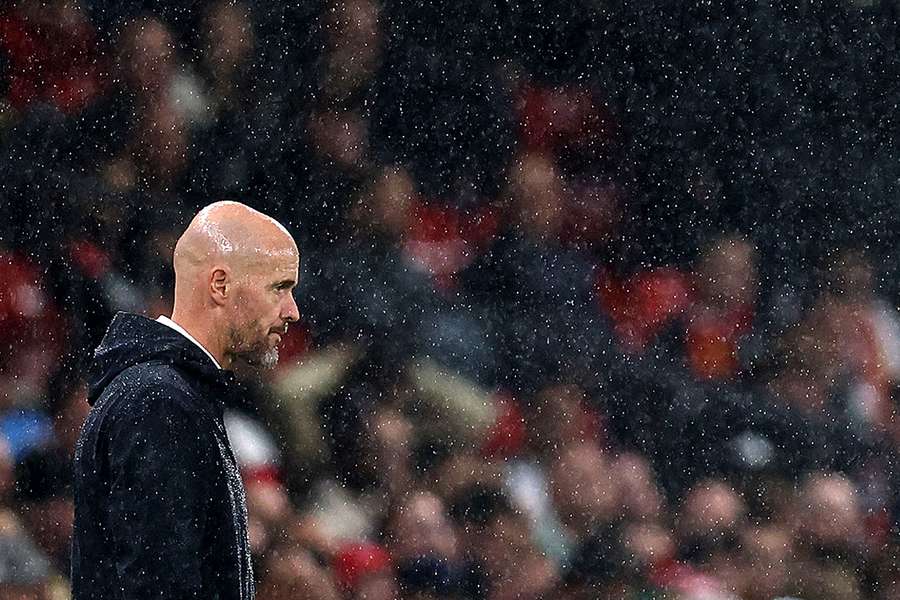 O Man Utd afunda-se num novo patamar, com a época a desmoronar-se